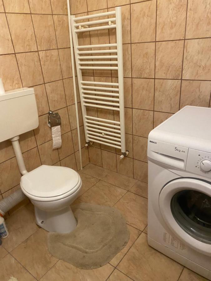 2Br Cosy Apart Satu Mare Exterior foto